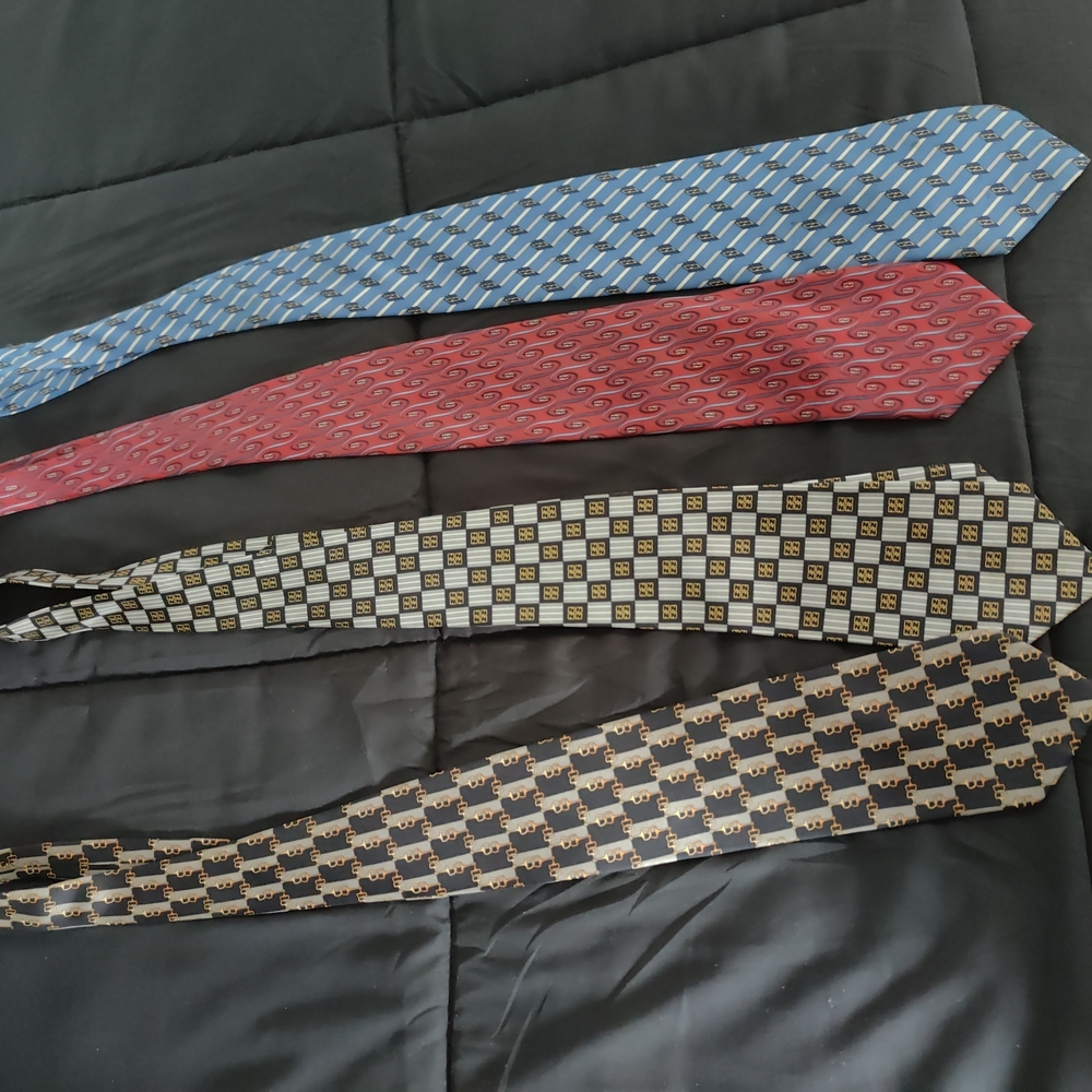 Elegant Fend Men's Ties Set Of 4